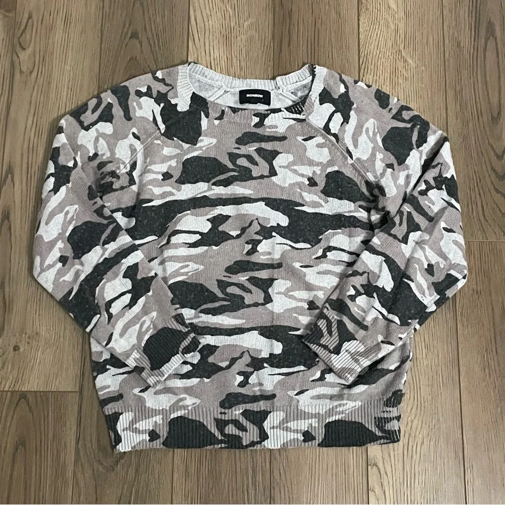 Monrow camo crewneck